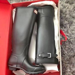 NIB Matte Black Hunter Boots Tall sz 8